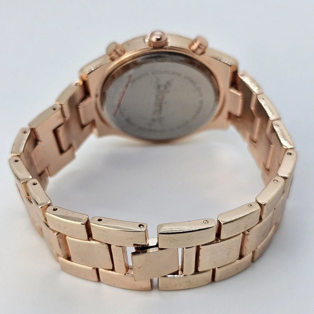 Claire's Women's Watch 38MM Gold‎ Tone Dial Band Crystal Bezel 7.5